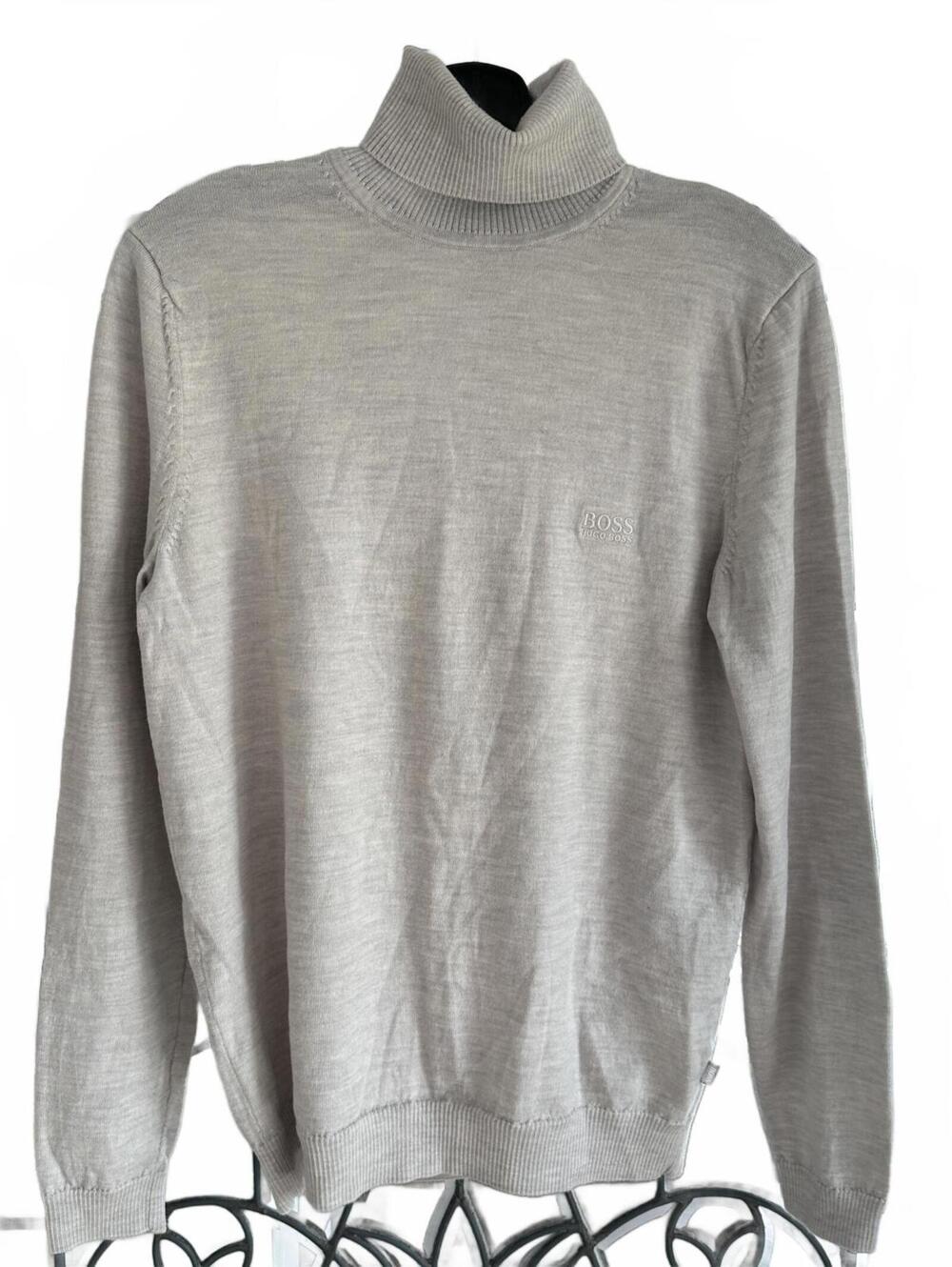 BOSS Hugo Boss Men's Extrafine Merino Wool Light Grey Turtleneck Sweater -Size M